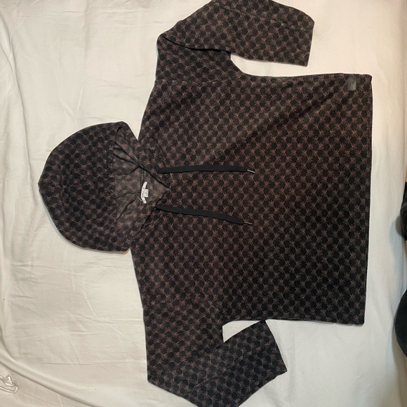 O’Neill oversize pullover sweater size Small✨ - Picture 3 of 5